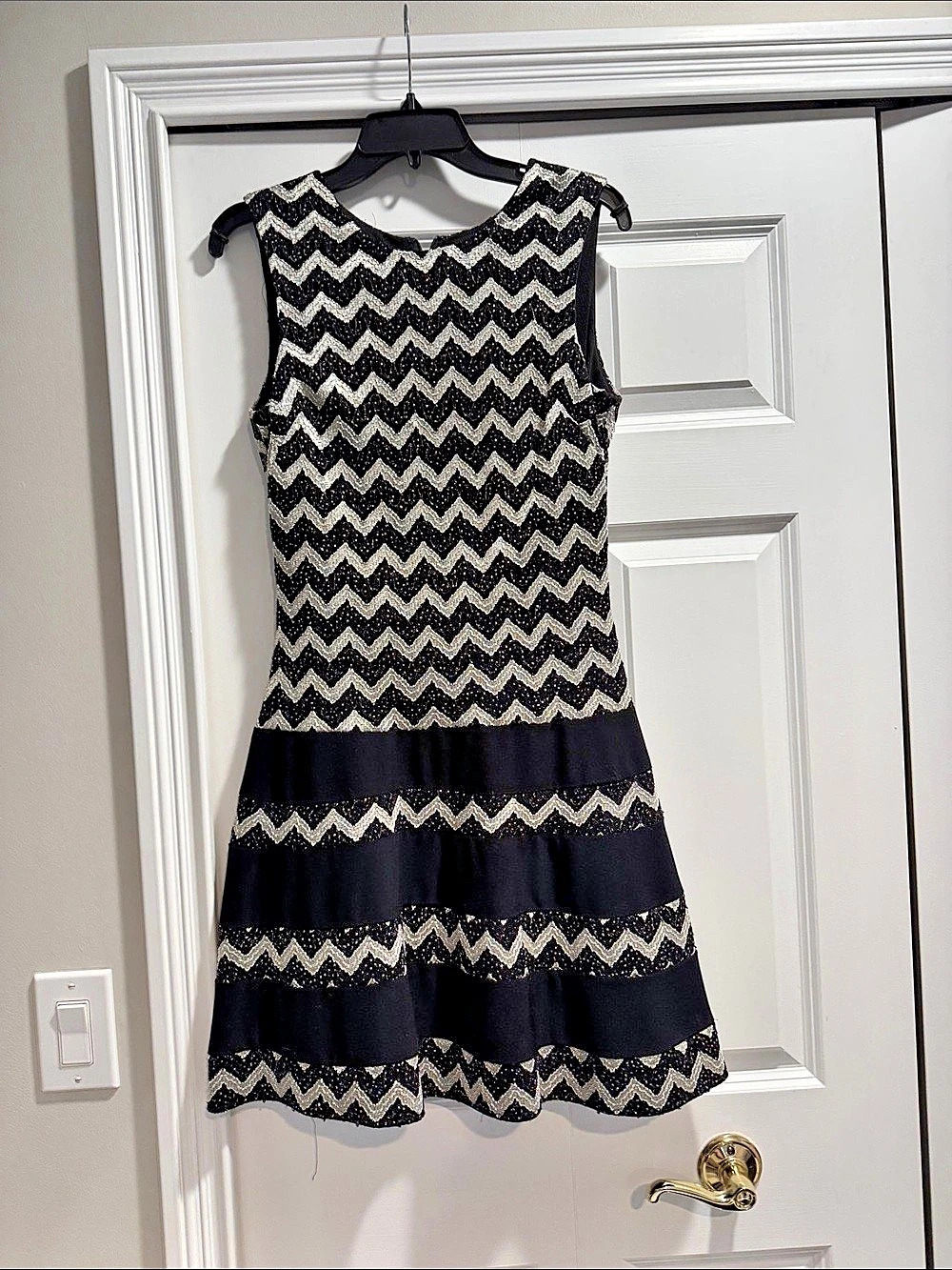 Betsy & Adam Geometric Lace Mini Dress in Black & White Size 12 Like New